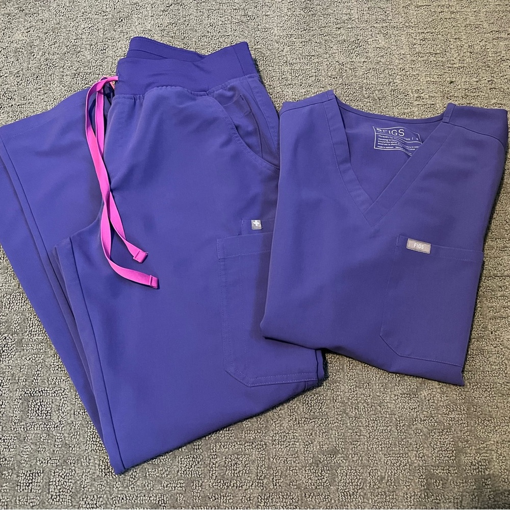 Figs Purple Scrub Set